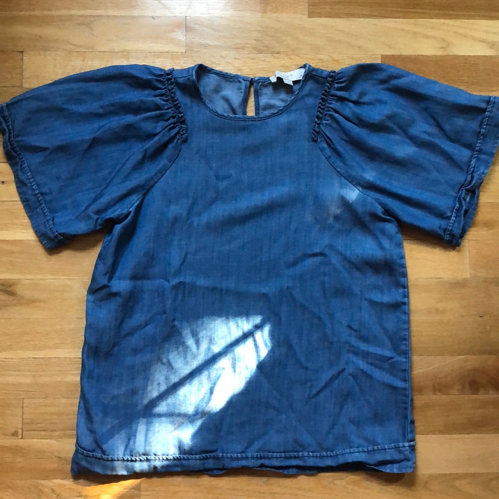 LOFT chambray short sleeve shirt with fun sleeves!